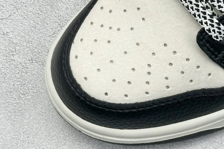 Nike SB Dunk Low x The North Face Bucket Bag