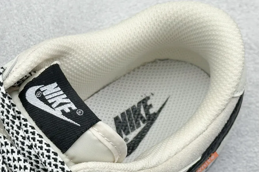 Nike SB Dunk Low x The North Face Bucket Bag