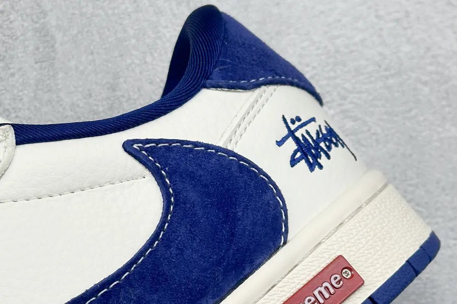 Fraent x Travis Scott x 1 Low Triple Collaboration Sneaker