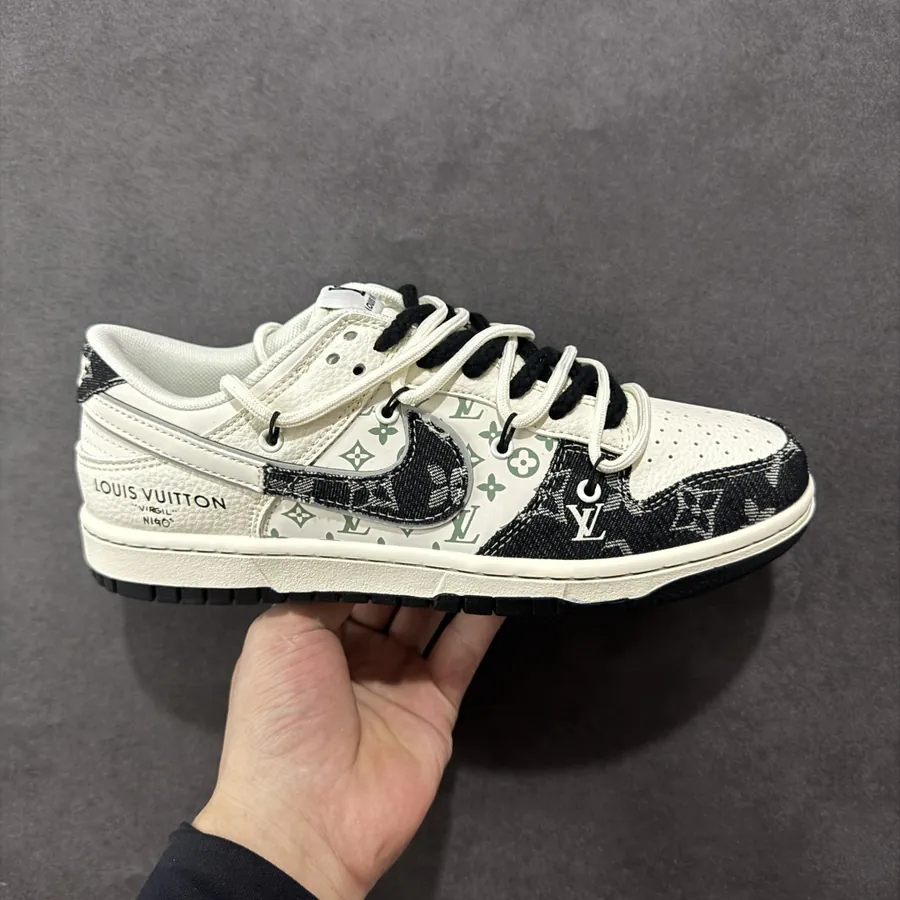 Nike SB Dunk Low LV Collaboration Low Sneaker
