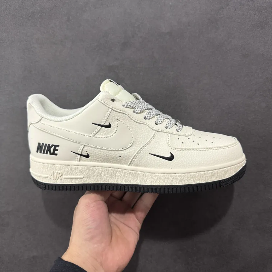 NK Air Force 107 Low Low Top Casual Sneakers