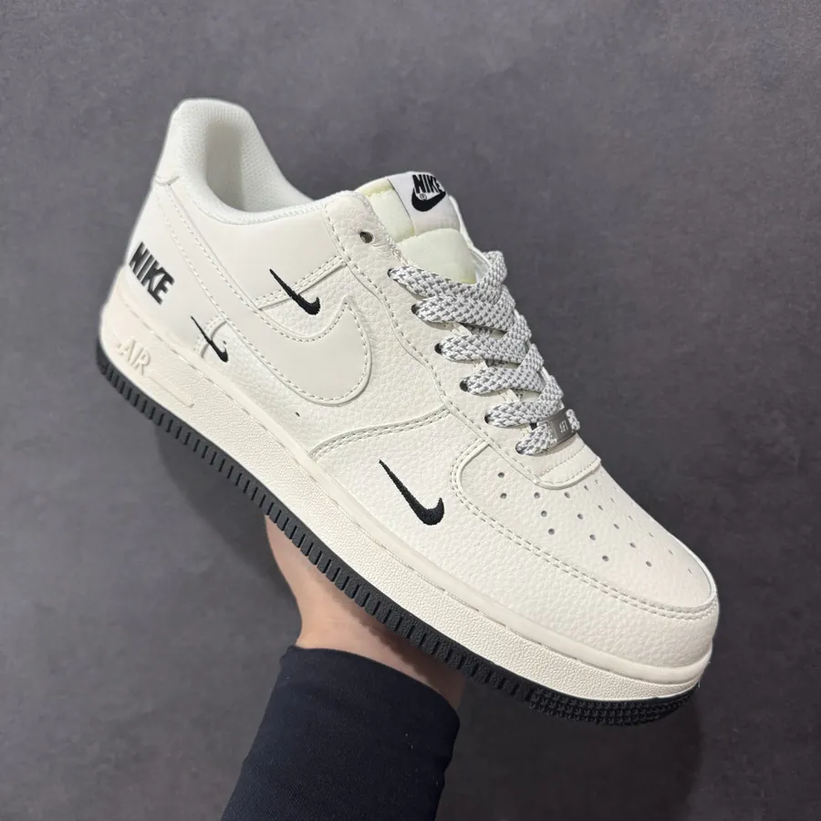 NK Air Force 107 Low Low Top Casual Sneakers