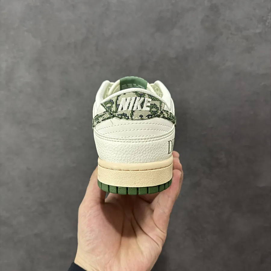 Travis Scott x Fraent Design x Air 1 Low OG SP 1 Cultural Streetwear Sneakers