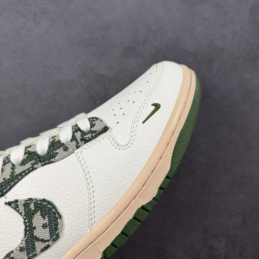 Travis Scott x Fraent Design x Air 1 Low OG SP 1 Cultural Streetwear Sneakers