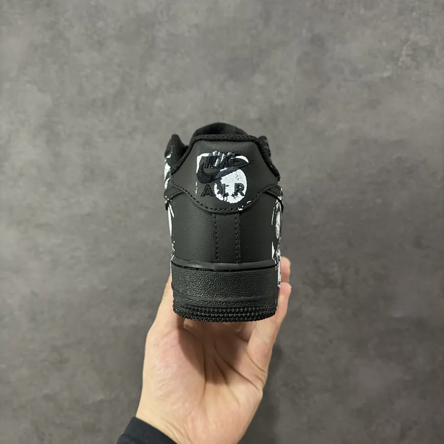 Comme Des Garcons x Air Force 1 Low G Sneaker