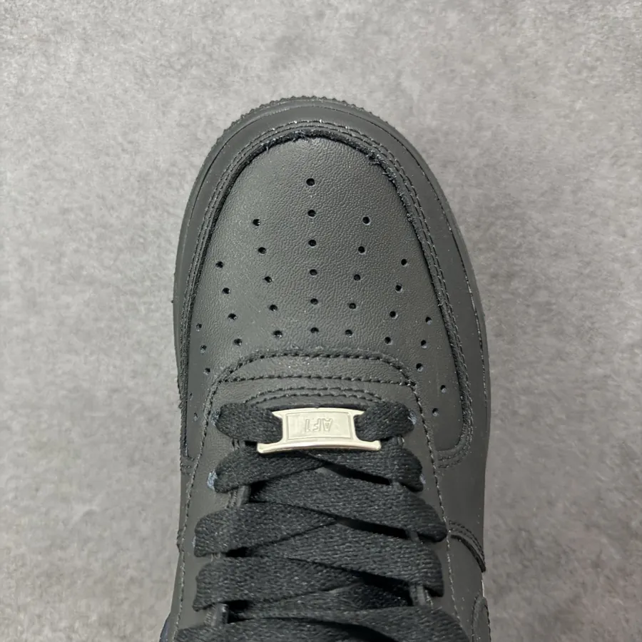Comme Des Garcons x Air Force 1 Low G Sneaker