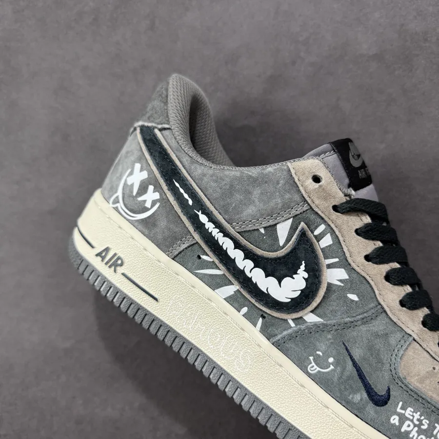 Air Force 107 Low 'Grey Faced Prince' Low Sneaker
