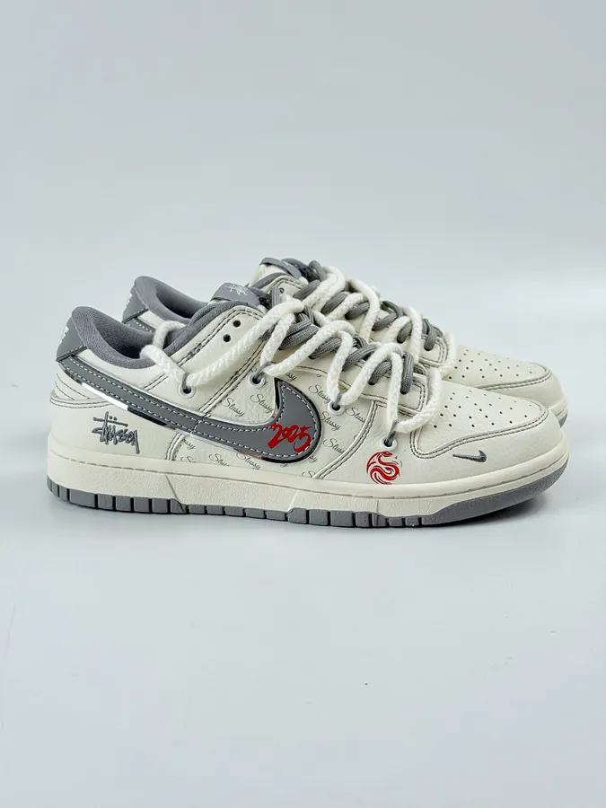 Nike SB Dunk Low x Stussy White Grey Hook Strap