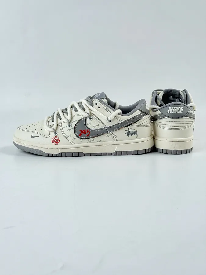 Nike SB Dunk Low x Stussy White Grey Hook Strap