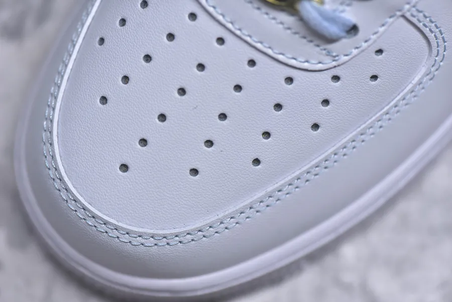 NK Air Force 1'07 Low Classic Sneaker with Retro and Modern Design