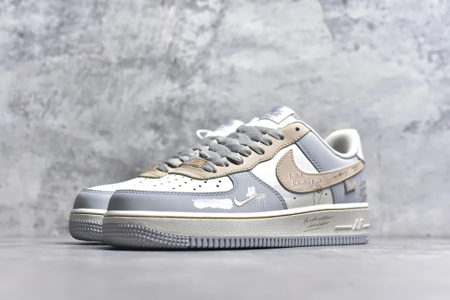 NK Air Force 1'07 Low Classic Sneaker with Retro Modern Design