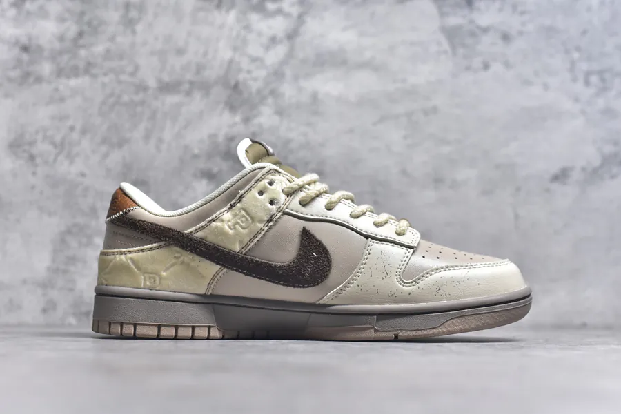 Nike Dunk Low Panda Prank Winter Dream Low Top Sneaker