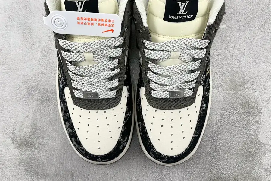 Nike Air Force 107 LV Exclusive Original
