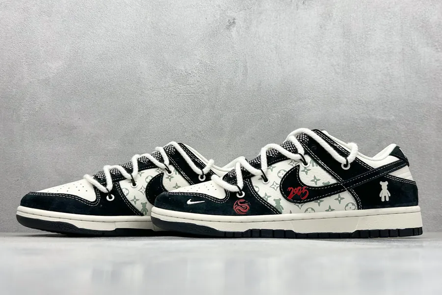 Nike SB Dunk Low x Stussy Black White Hook Strap