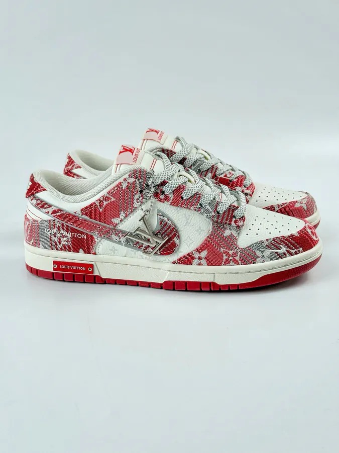 Nike SB Dunk Low x Louis Vuitton OG Edition