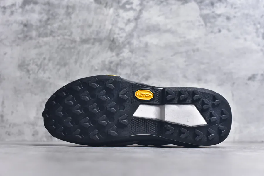 NK Zegama Dome SP Collaborative Comfort Sneaker