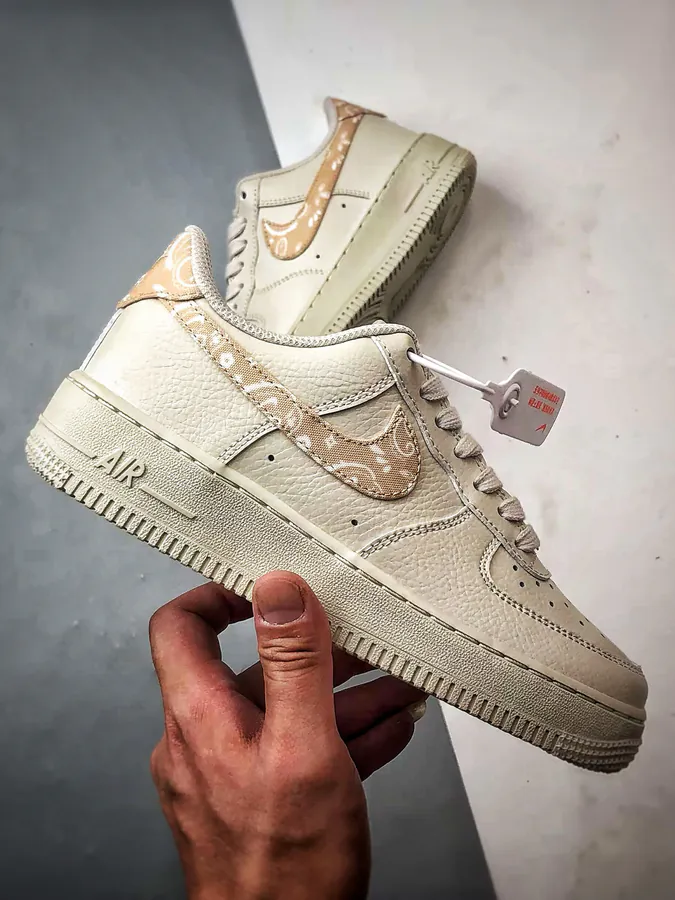 NK Air Force 1 07 Low in Beige