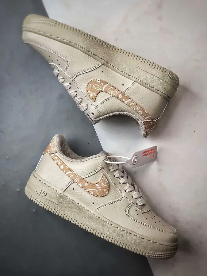 NK Air Force 1 07 Low in Beige