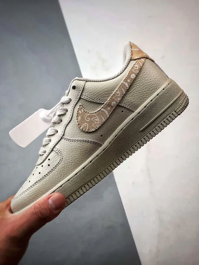 NK Air Force 1 07 Low in Beige