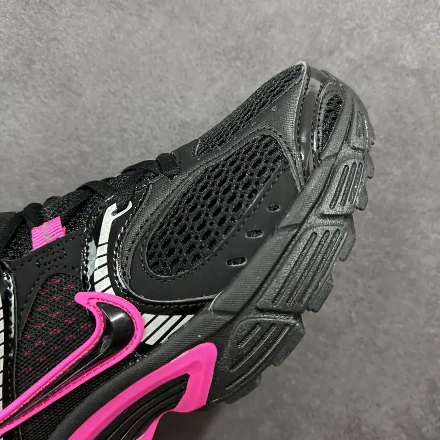 NK V5 RNR Running Shoes Retro Inspired Low Top Trainer