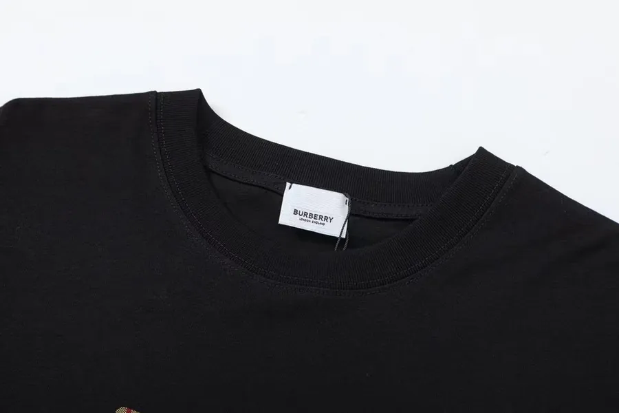 Burberry 23SS War Horse Print T Shirt Oversized Fit, Unisex