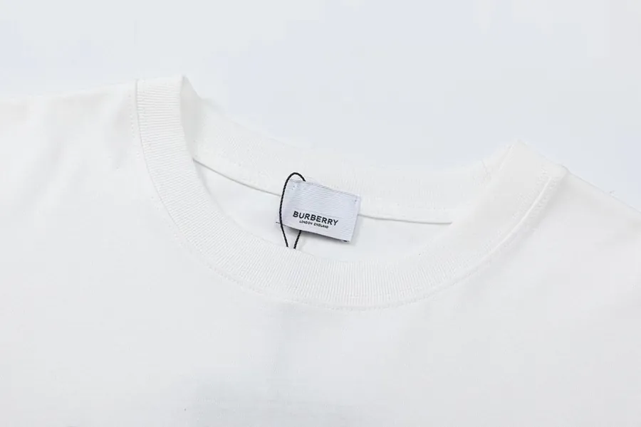 Burberry 23SS War Horse Print T Shirt Oversized Fit, Unisex