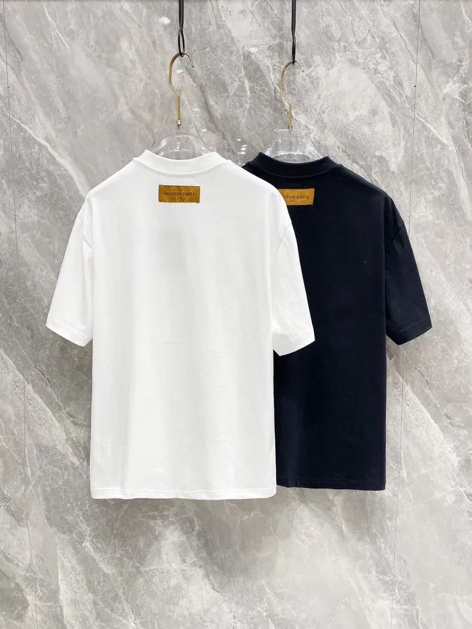 LV 25SS Round Neck T Shirt Classic Color, Modern Style