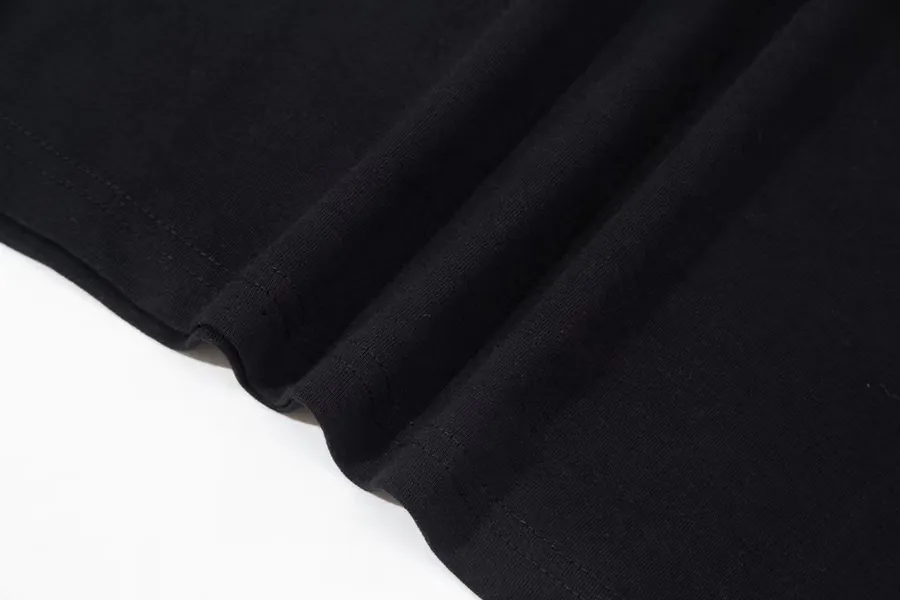 GU 24 Early Spring T Shirt Classic Logo Design, Double Fabric