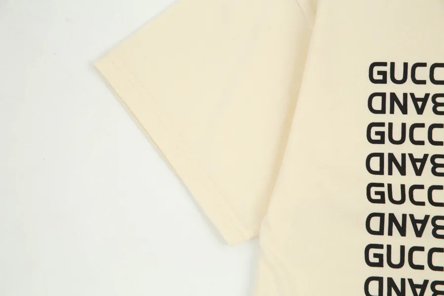 Gu 2023 Summer Short Sleeve T Shirt in Beige