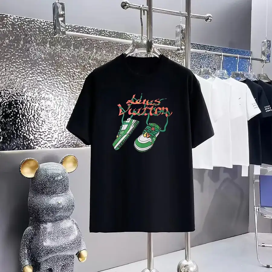 LOUIS VUITTON Print Round Neck T Shirt
