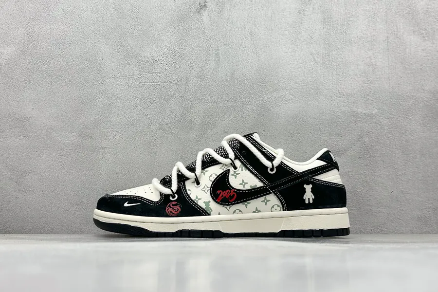 Nike SB Dunk Low x Stussy Black White Hook Strap