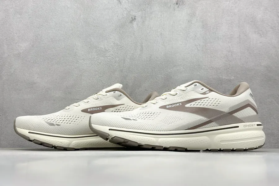 Brooks Ghost 15th Generation Low Top Running Shoes