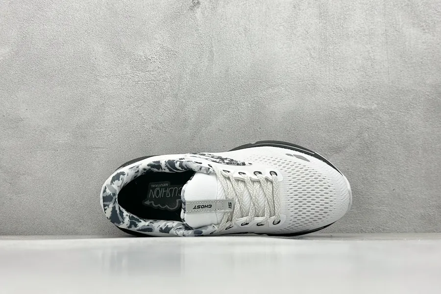 Brooks Ghost 15th Generation Low Top Running Shoes