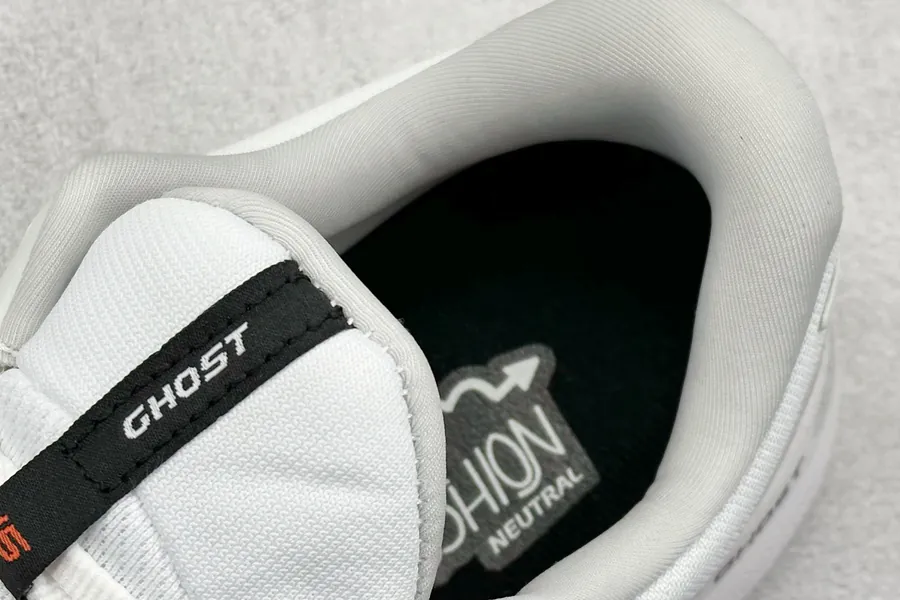 Brooks Ghost 15th Generation Low Top Running Shoes