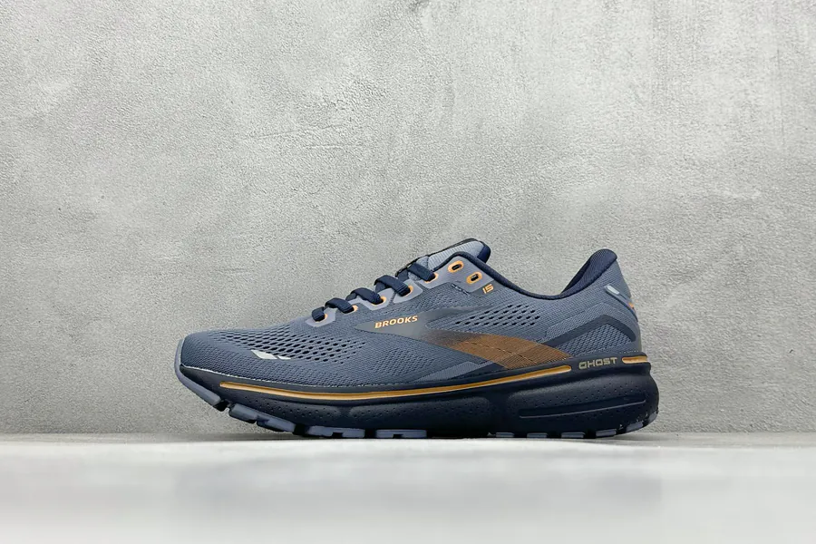 Brooks Ghost 15th Generation Low Top Running Shoes