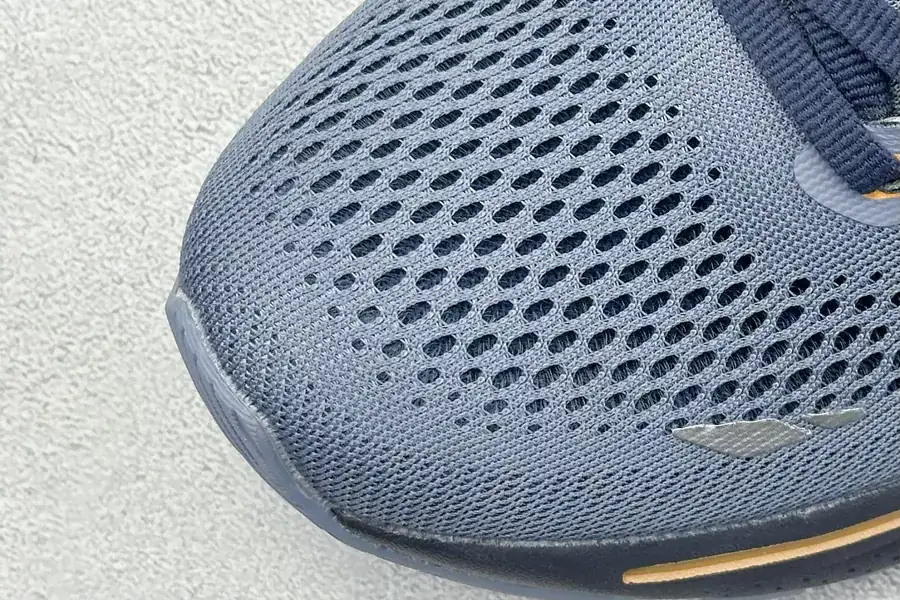 Brooks Ghost 15th Generation Low Top Running Shoes
