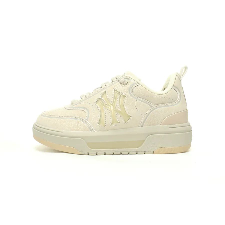 MLB Chunky Liner Low Collegiate Style Sneaker