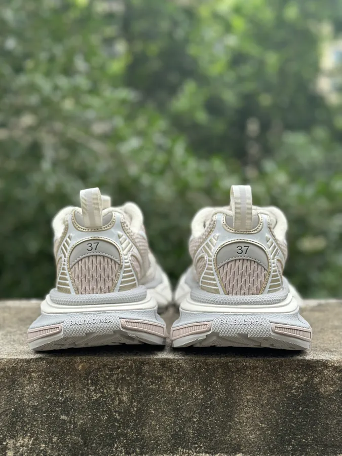 Balenciaga Track 10.0 3546 Size