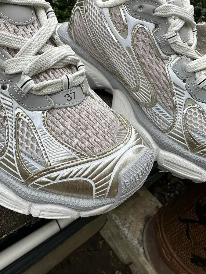 Balenciaga Track 10.0 3546 Size