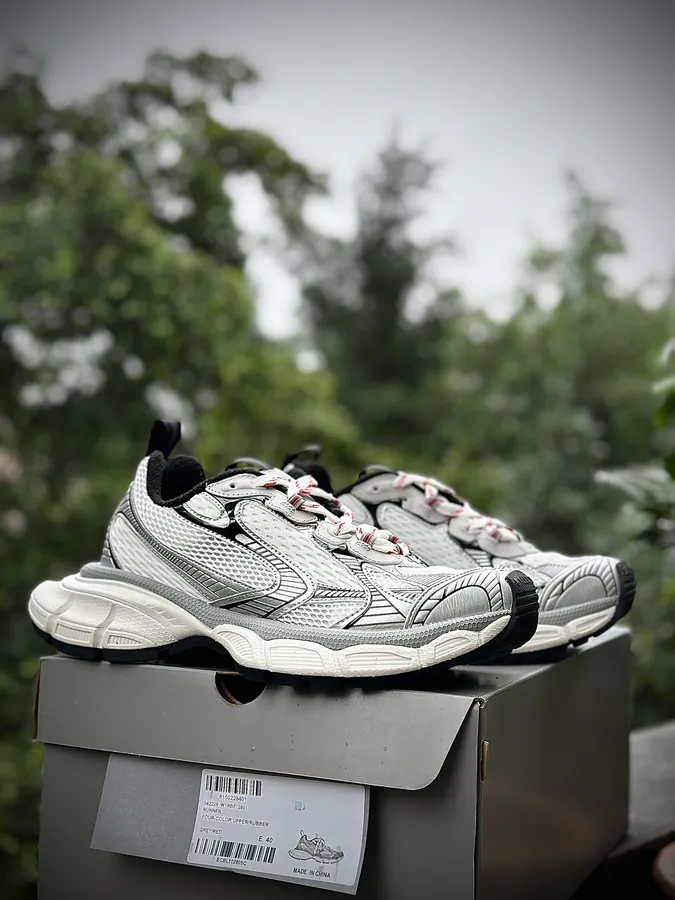 Balenciaga Track 10.0 3546 Size