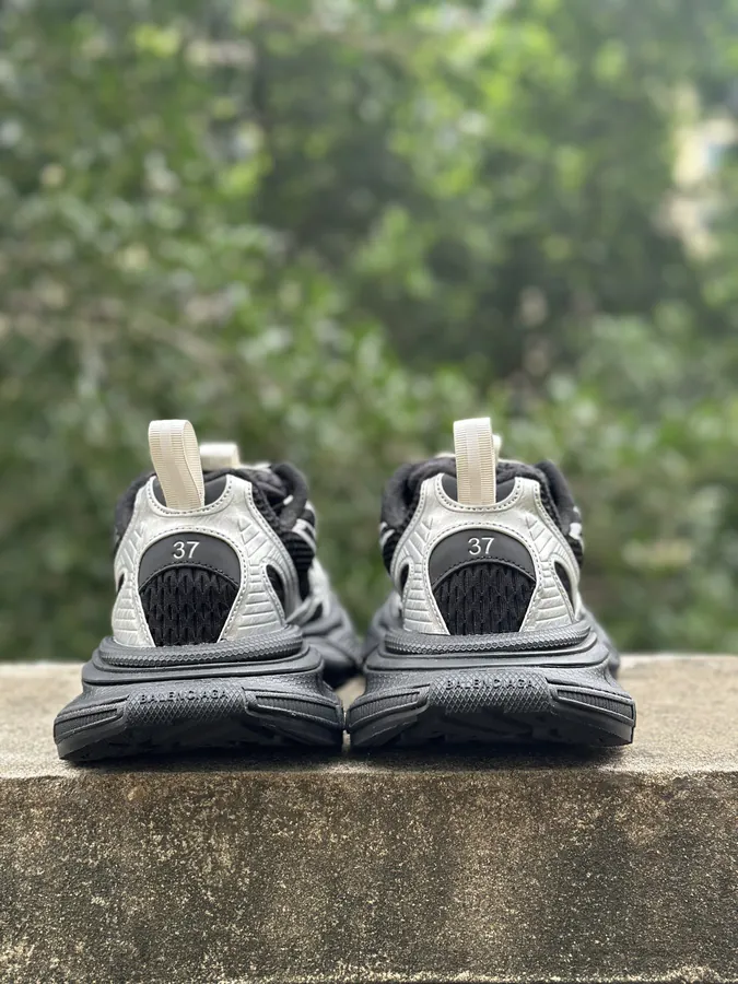 Balenciaga Track 10.0 3546 Size