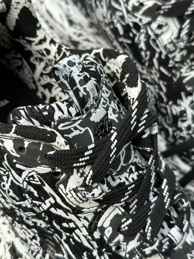 Balenciaga Track 10.0 3XL
