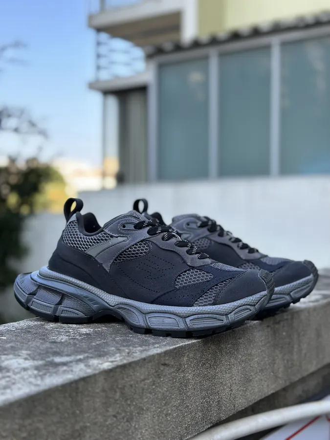 Balenciaga 3XL Syede Vintage Sneakers