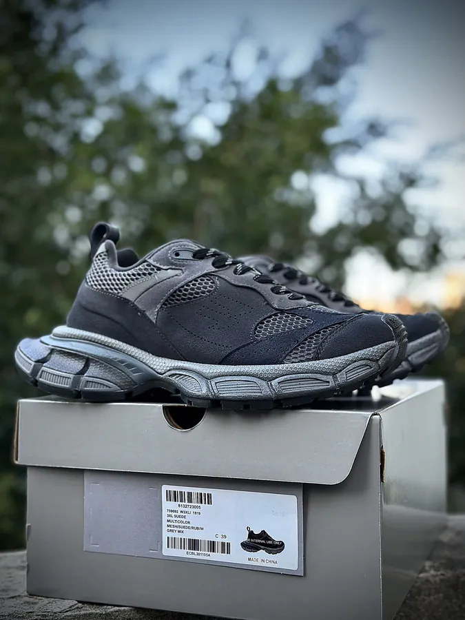Balenciaga 3XL Syede Vintage Sneakers