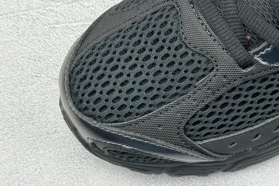GS Edition NK V5 RNR Running Shoes