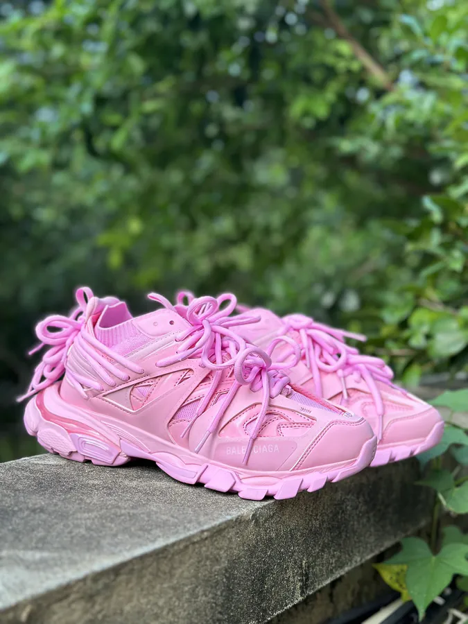 BALENCIAGA Runner Vintage Style, Original Design