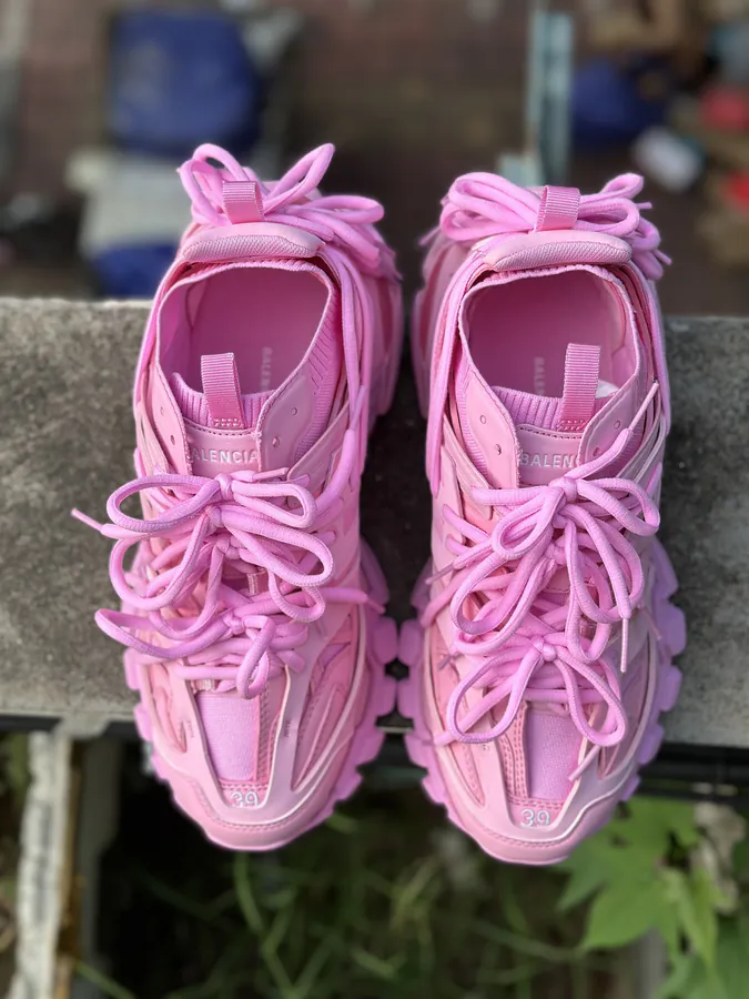 BALENCIAGA Runner Vintage Style, Original Design