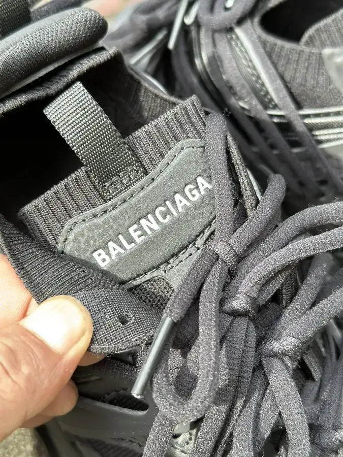 BALENCIAGA Runner Original Parisian Style