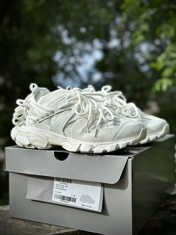 BALENCIAGA Runner Vintage Style, Original Parisian Design