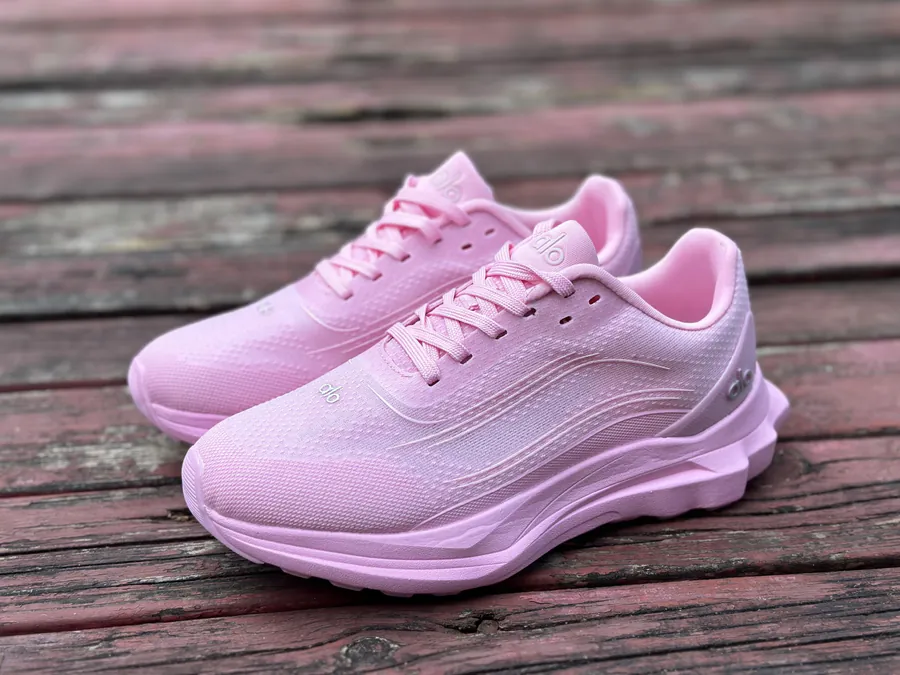 Alo Yoga Alo Runner Low Top Running Shoes Sweet Pink